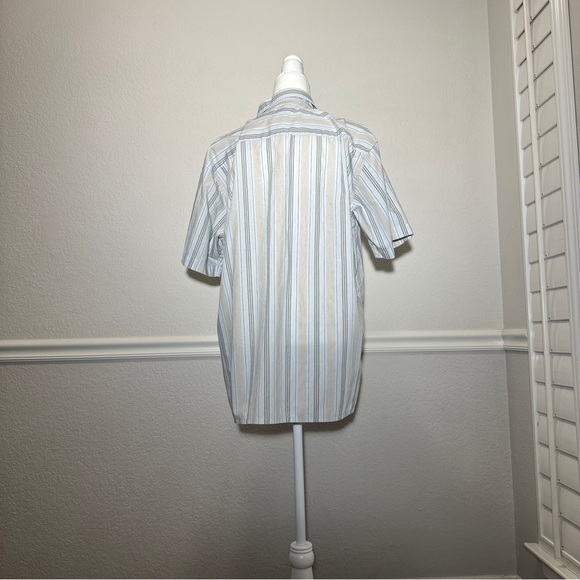 Salty Mens Large Button Down - Picture 5 of 5